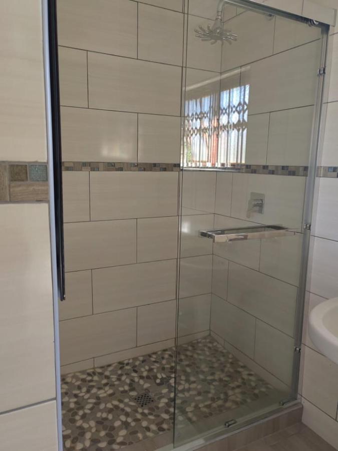 Obaa Sima Guest House Умтата Екстер'єр фото